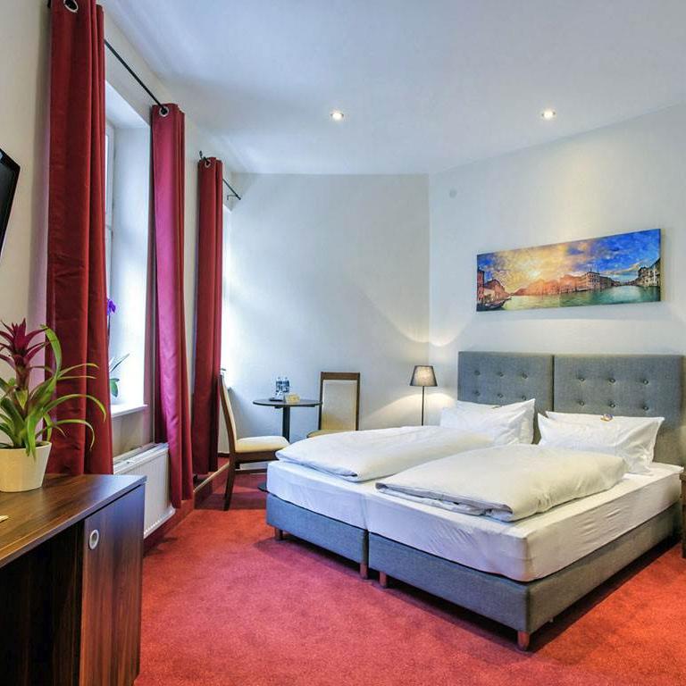 hotelzuraltenodersf22